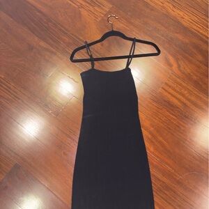 FITTED BLACK MINI DRESS 🖤🖤